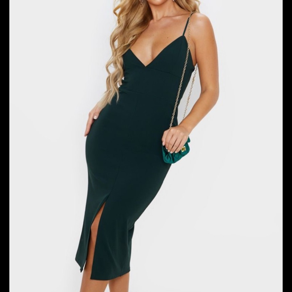 NEW WITH TAGS Pretty Little Things Dress